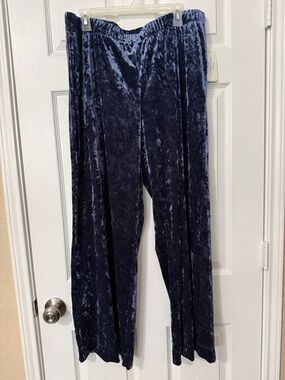 a new day Velvet Pants in Navy Blue